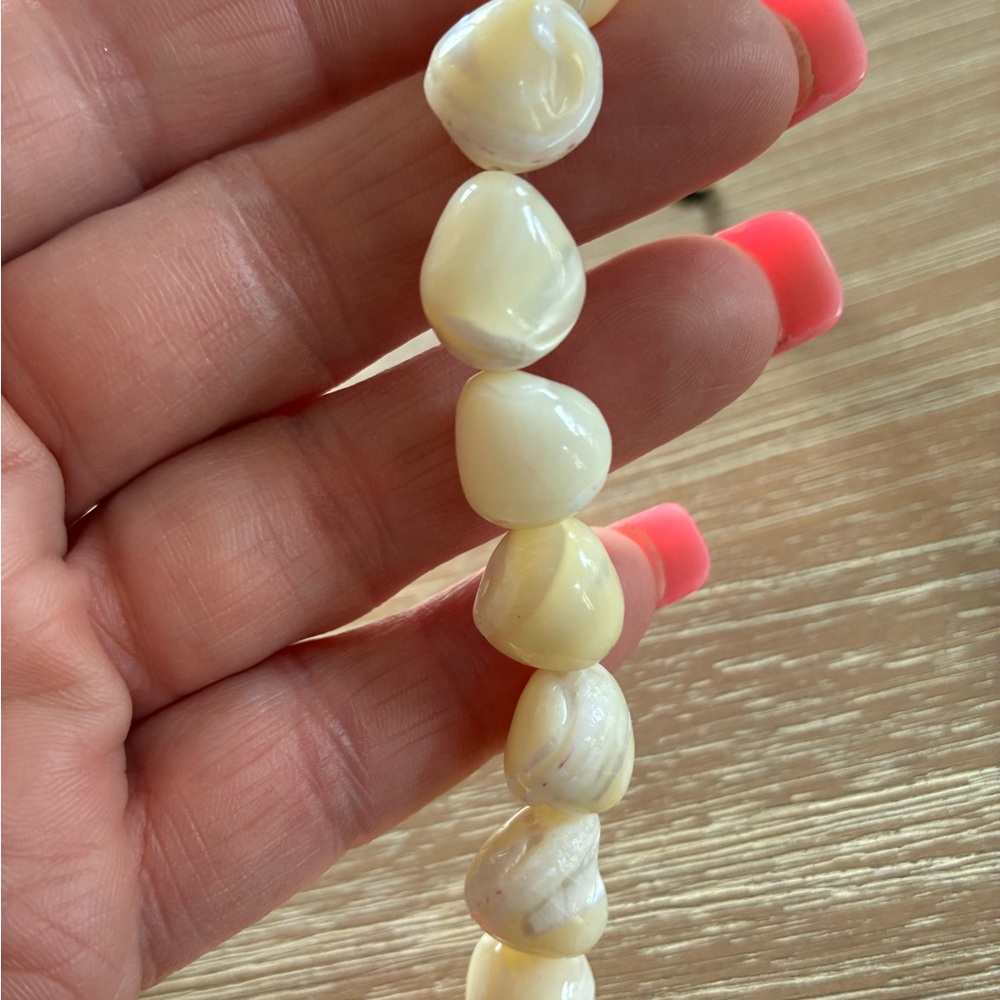BEAUTIFUL MOTHER OF PEARL 925 Necklace with Faux Coral. CHOKER Style! - Picture 9 of 11